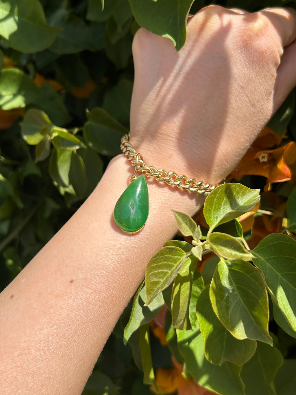 Vivid Green Agate Bracelet