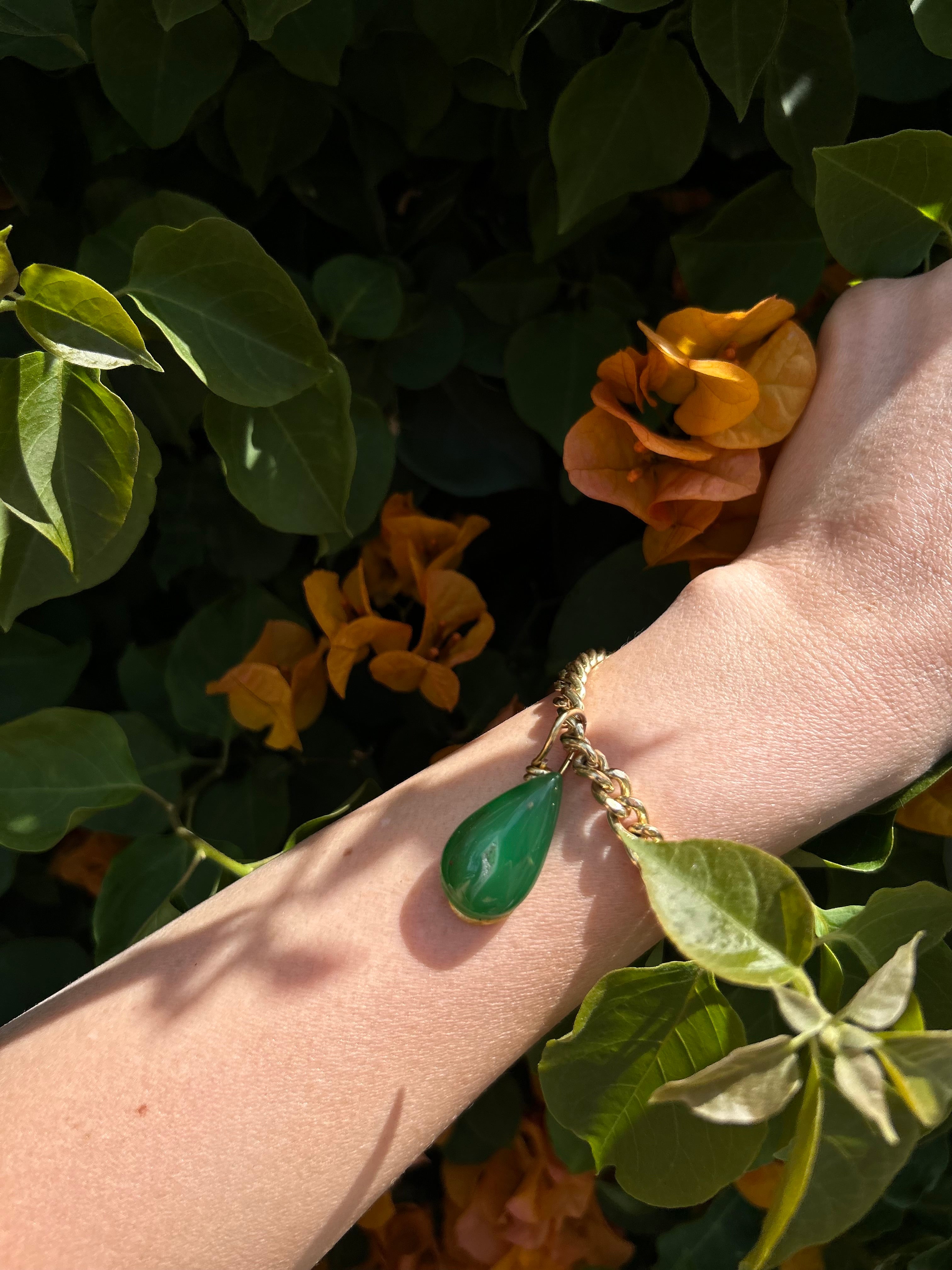Vivid Green Agate Bracelet