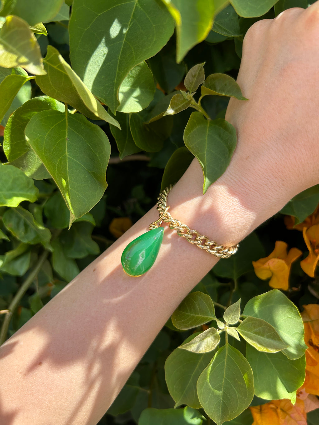 Vivid Green Agate Bracelet